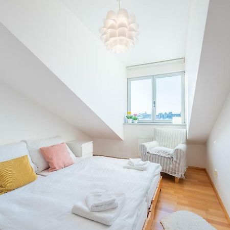 Nest Apartment Praag Buitenkant foto